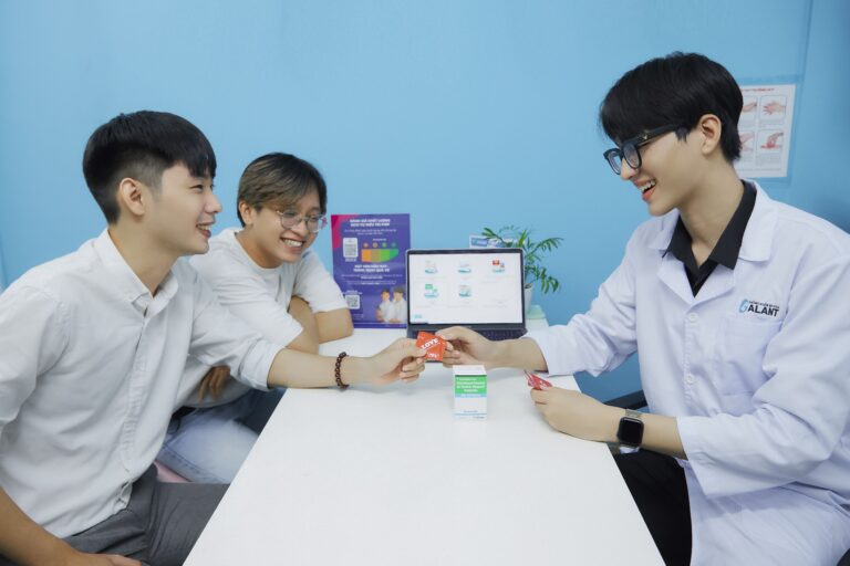 Tư vấn điều trị HIV nhóm